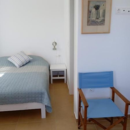 Το Κυμα . Apartment Livadi  Exterior photo
